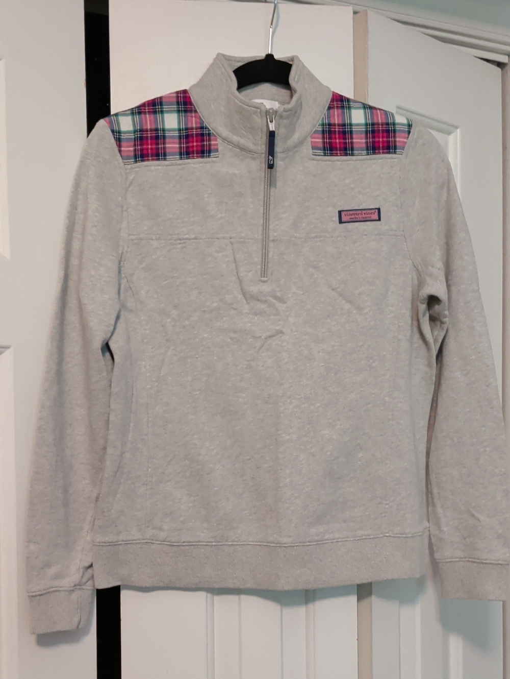 Vineyard Vines Women’s Light Gray Quarter-Zip Sweater with Plaid Accents